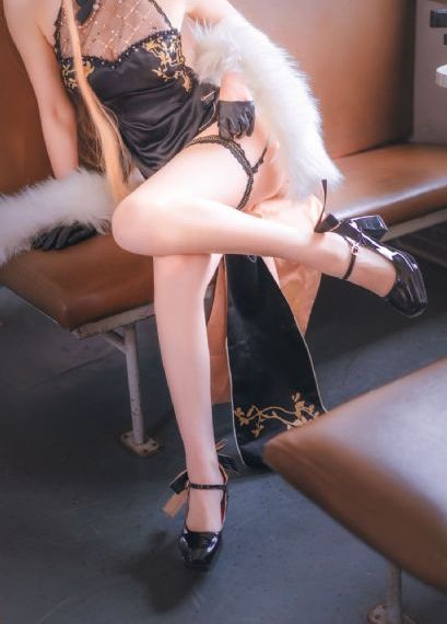 穿越成王妃短剧免费观看_4K最新电影在线观看